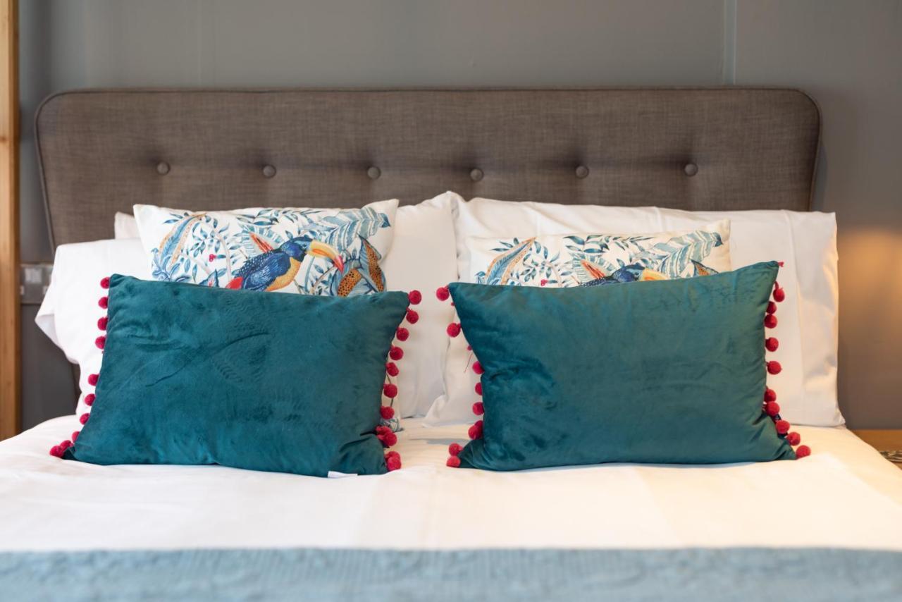 Jersey Arms Hotel Bicester Dış mekan fotoğraf