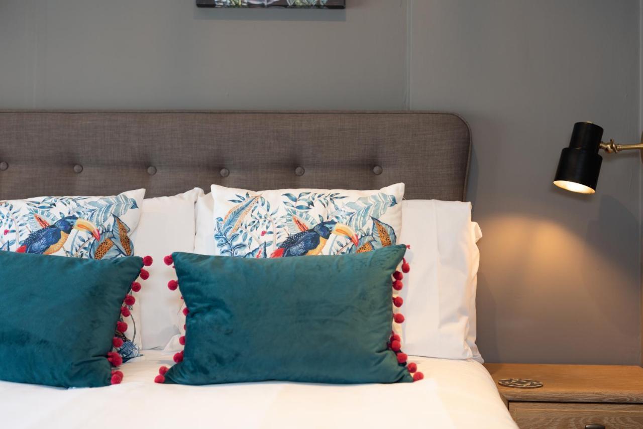 Jersey Arms Hotel Bicester Dış mekan fotoğraf