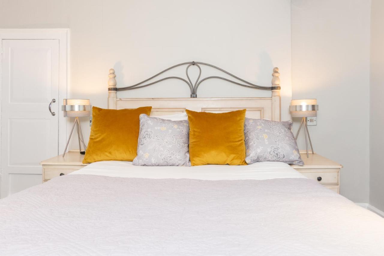 Jersey Arms Hotel Bicester Dış mekan fotoğraf