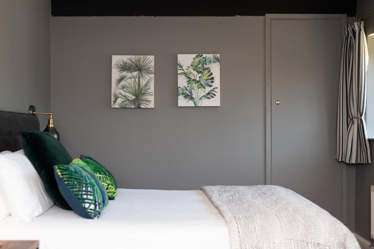 Jersey Arms Hotel Bicester Dış mekan fotoğraf